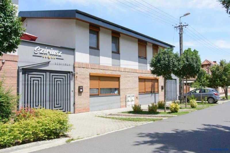 Sziriusz Apartmanhaz