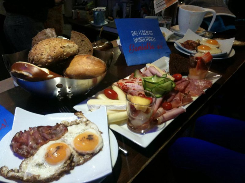 Cafe Piccolo