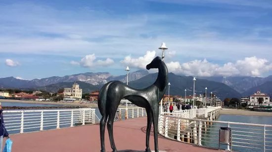 Statua del “Cavallino” dello scultore Riccardo Rossi