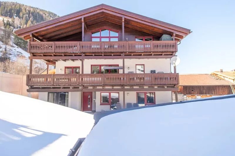 Modern holiday home near the slopes
