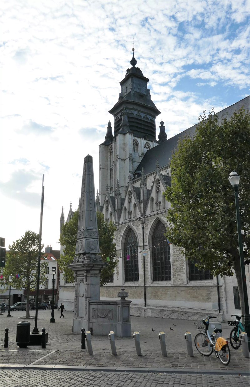 Place De La Chapelle Obelisk Fountain