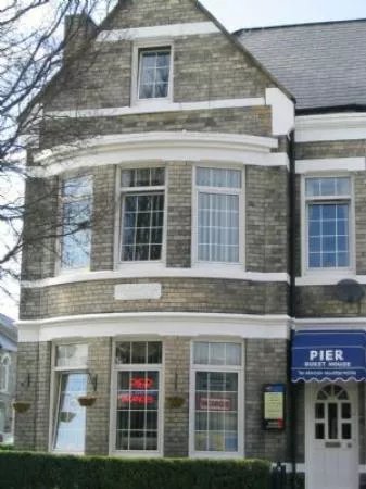 Pier Guest House