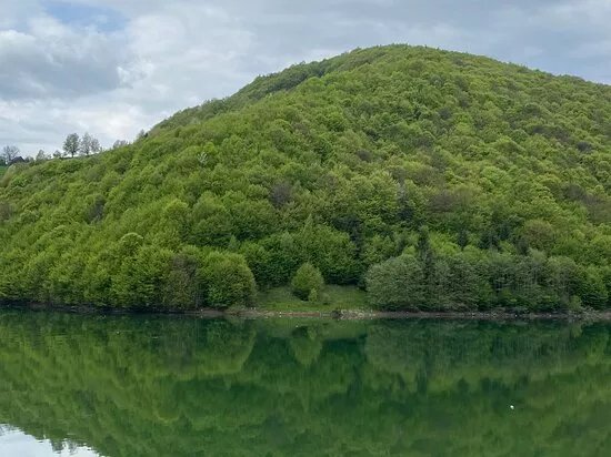 Mihoesti Dam and Lake