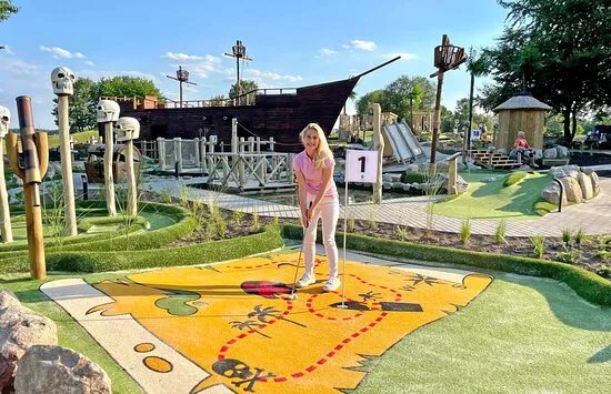 Pirate"s Island Adventure Minigolf Berlin