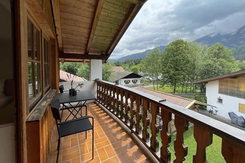 Design studio with a view of the Zugspitze