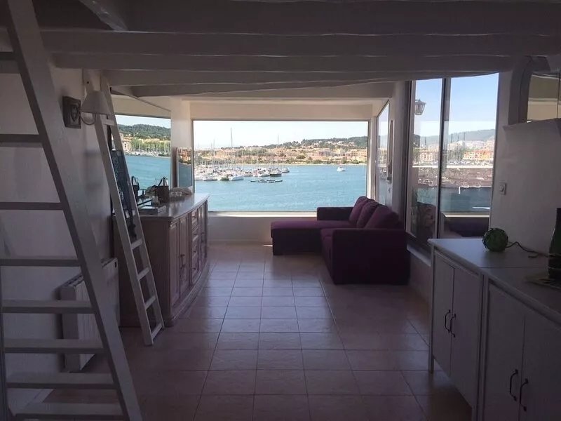 Cap d'Agde Penthouse 50 m² with large terrace and sea view
