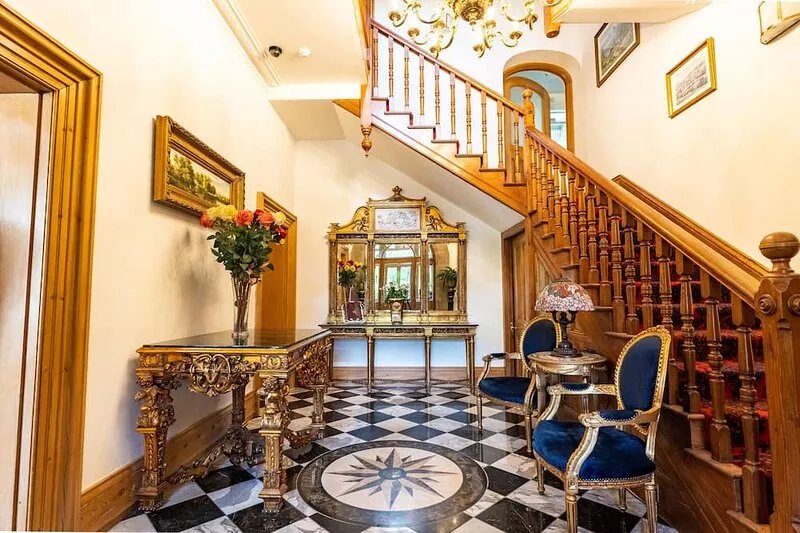 Cleugh Manor; Superb Entertaining Space for Families, History and Nature Lovers