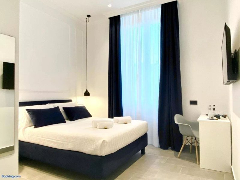 The One - Sun 'n Sea Rooms