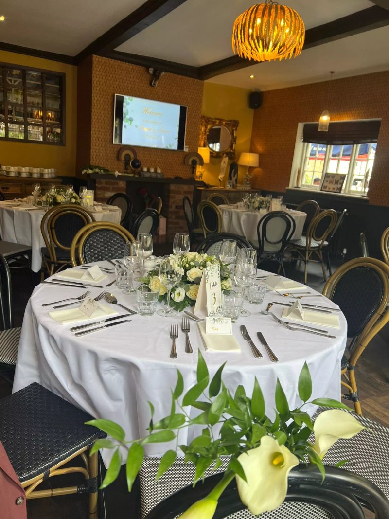 The White Horse, Hertingfordbury