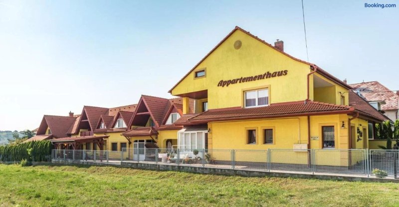Nemes Apartmanhaz