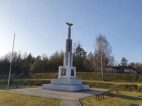 Niepodleglosci Monument