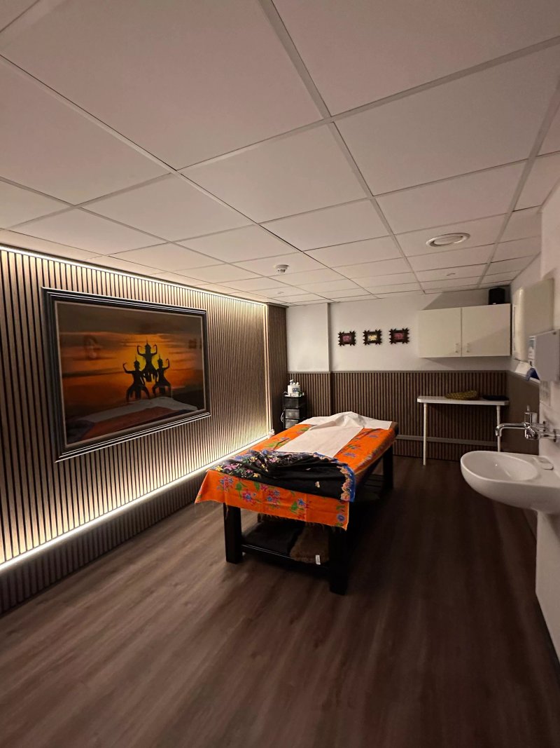 Signature Thai Clinic And Spa