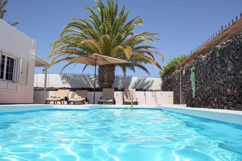 Villa Oliveira | Two bedroom villa just a 4 minute walk from the beach