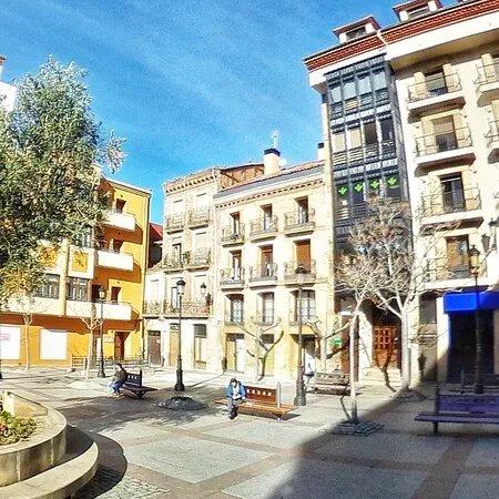 Plaza Del Olivo