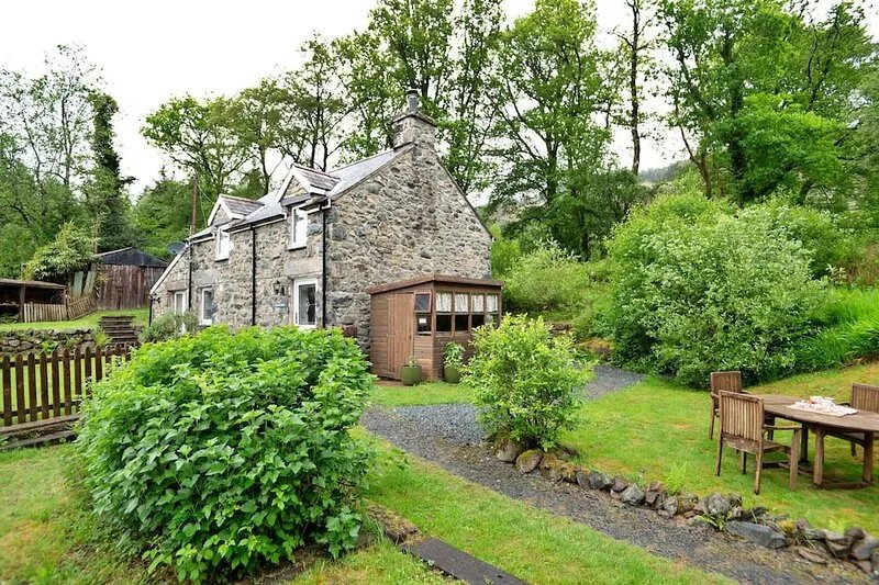 Finest Retreats | Hermon Bach