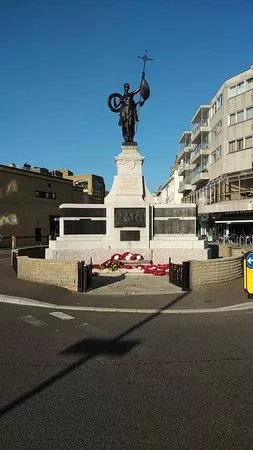 War Memorial 1914-18 - Folkestone