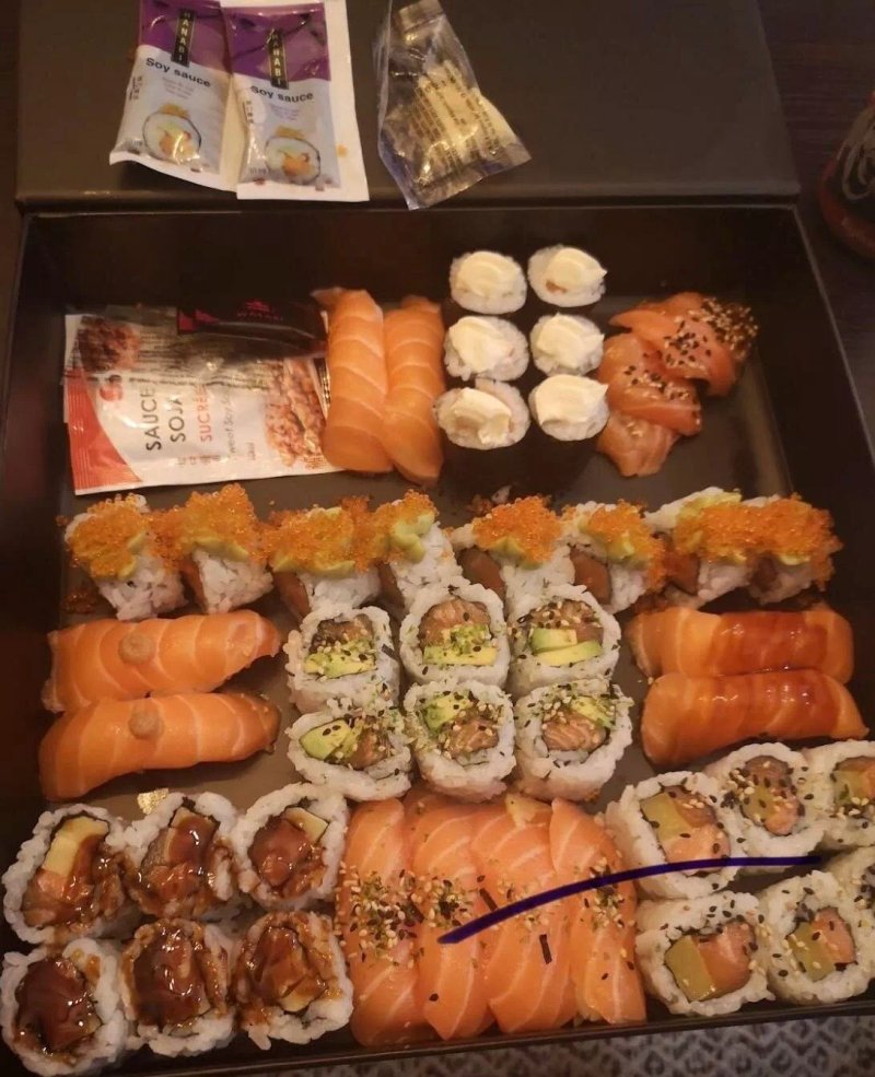 Poke & Sushi By Goma