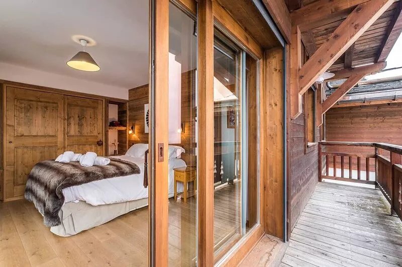 LUXURIOUS NEW APARTMENT 120 m2 at the foot of the slopes 4 double bedrooms