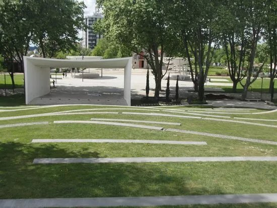 Parque De Nossa Senhora Das Dores e Dr. Lima Carneiro