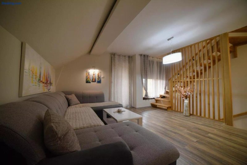 Gold Gondola Premium Apartments