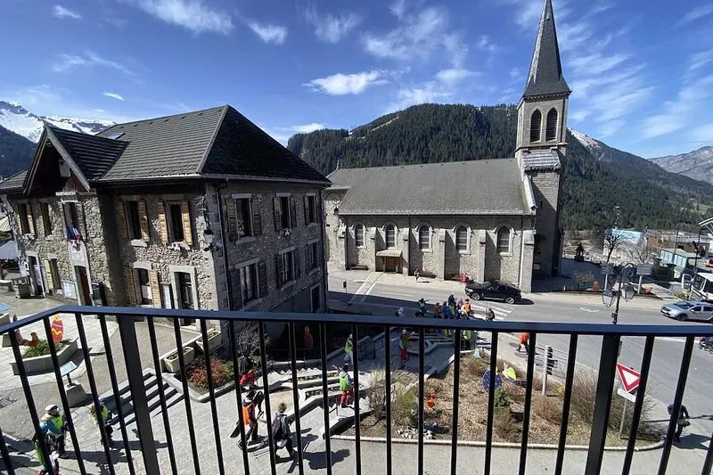 Le Lion d’Or 6: pretty T3 in the center of Chatel