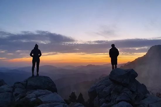 Alpenglow Retreats