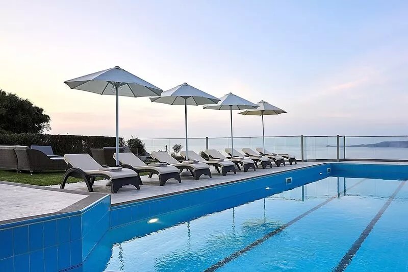 Villa Ada -5 bedrooms villa with a heated pool & heated hot tub. Amazing view !!