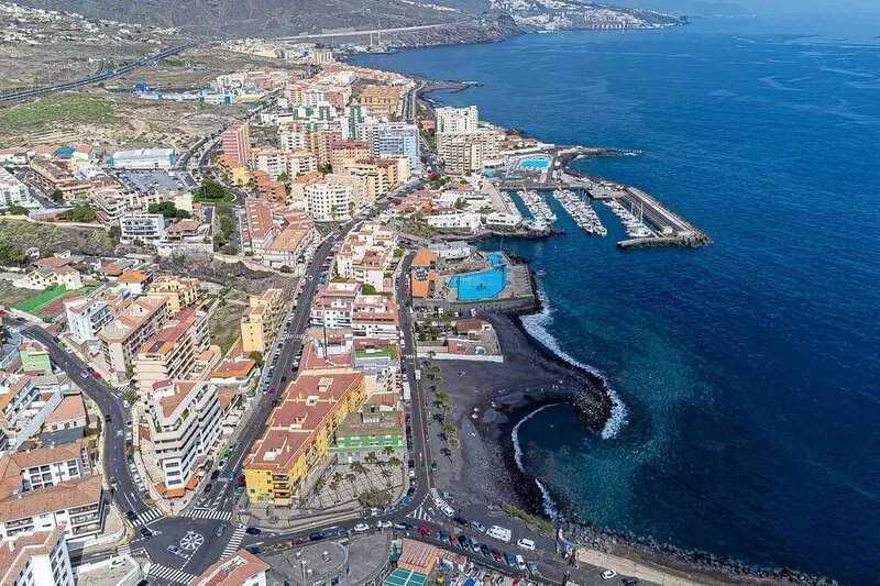 Elegant Candelaria apartment with ocean views
