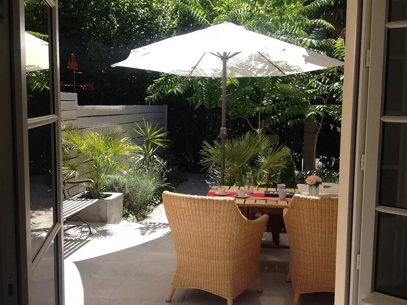 SMALL CHARMING HOUSE, HEART OF ARCACHON-WINTER CITY, BEACH 400m, ALL A PIE