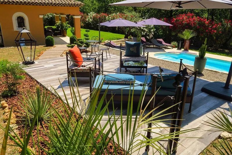 Provencal house of well-being and tranquility