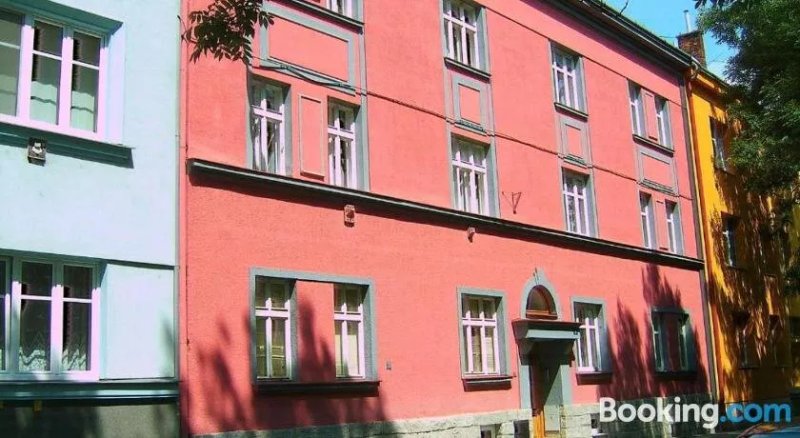 Kemax Apartments