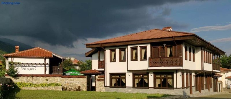 Vzrozhdenski kompleks Chardak Sopot