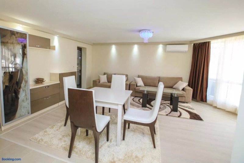 Sundance Apartments