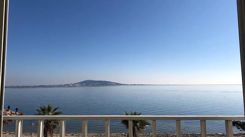 Air-conditioned apartment for rent in Mèze, Hérault