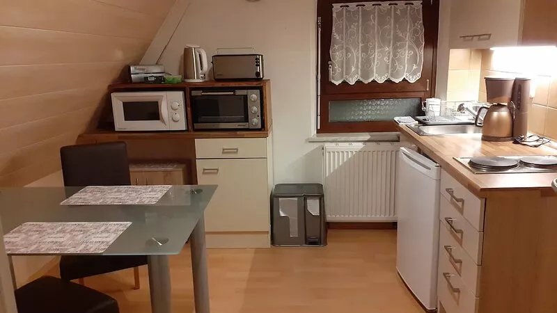 Nearby, trade fair, harbor, stadium, arena, city for 2 persons good bus