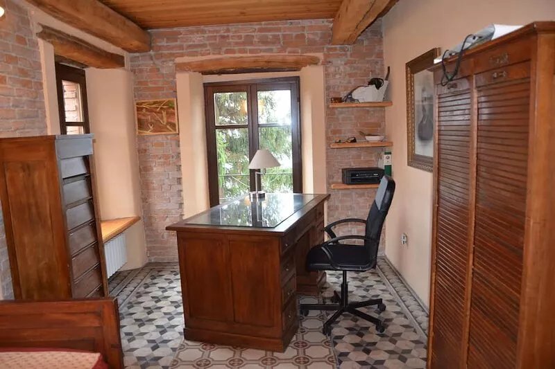 Beautifully renovated farmhouse with large pool - home cinema - pizza oven