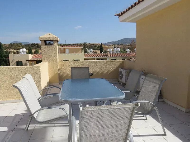 G3 Polis Gardens - includes WiFi & A/C