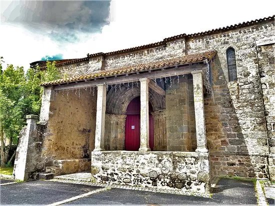 Eglise Saint Sauveur de Givre en Mai