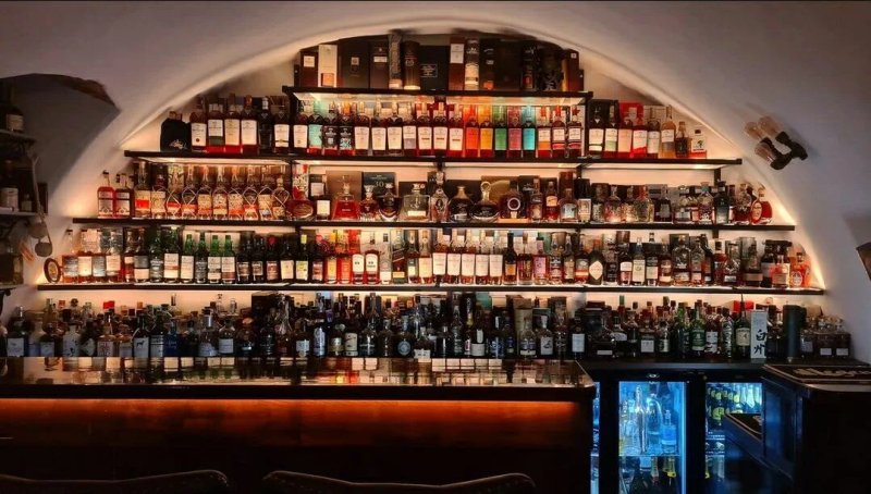 Greifen Bar