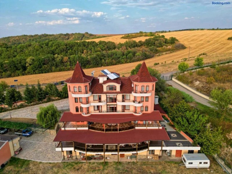 Kompleks ANI MAR iaz Klokotnitsa