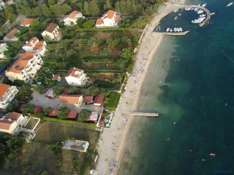 Apartmens Adry