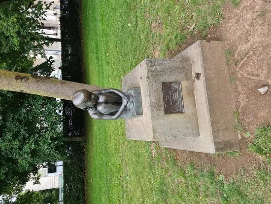 The Girl at Gorsedd Gardens