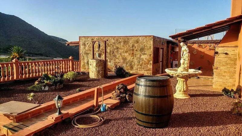 Rural house in a valley with sea views and heated pool.
