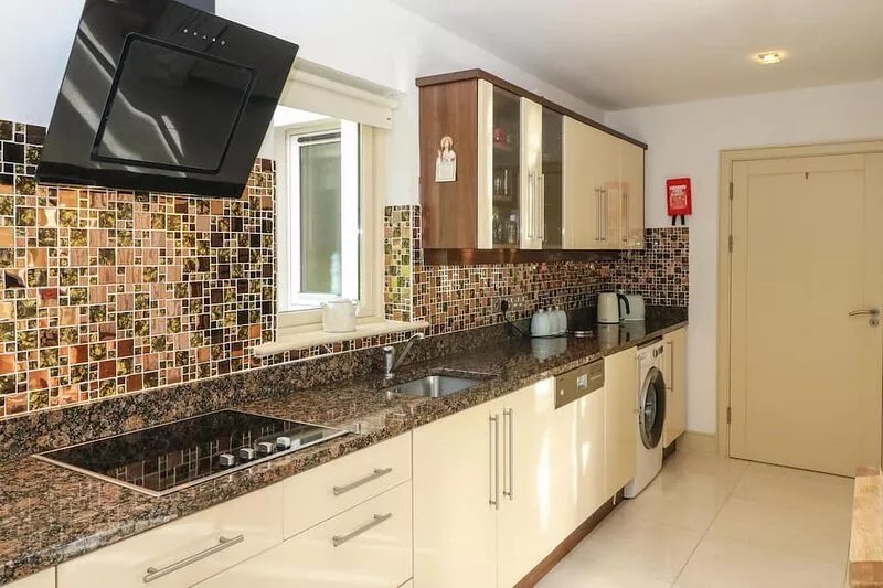 RING OF KERRY GOLF CLUB COTTAGE in Kenmare, County Kerry