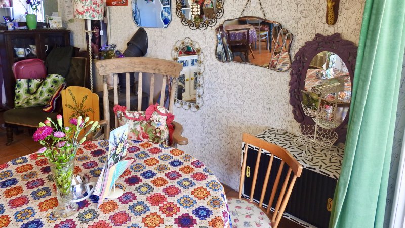 Froggatts Tea Rooms & Vintage Shop