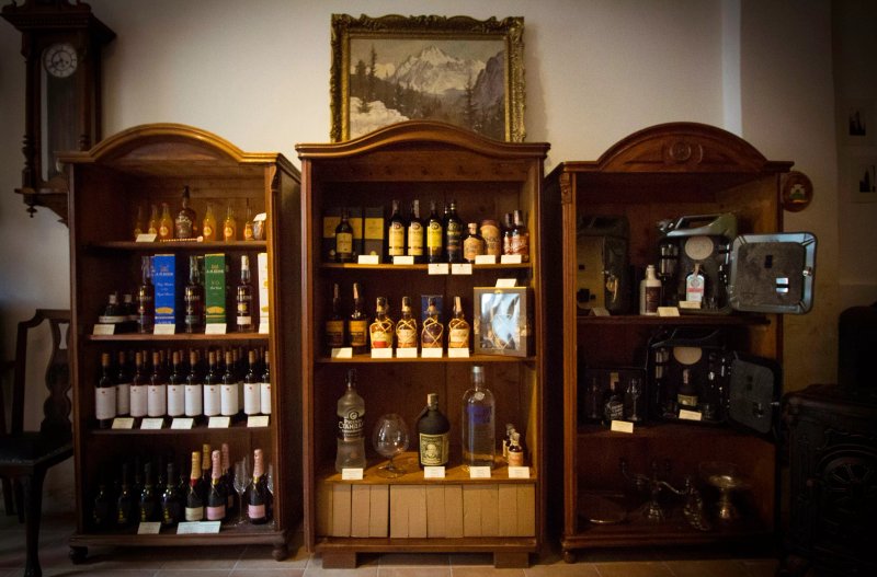 Red Bear Bottleshop