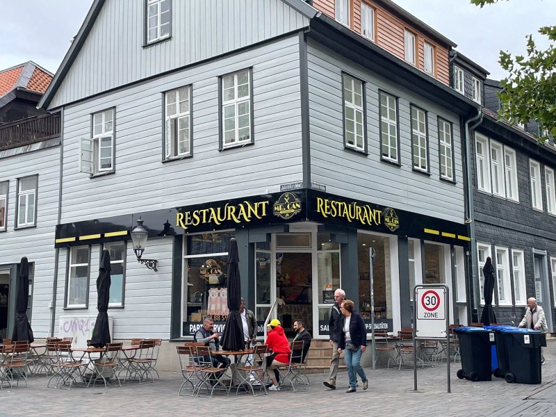 Mr.can Restaurant