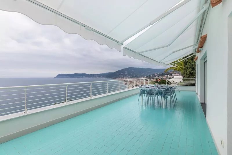 La Fiorella: apartment in villa with terraces and Gulf view