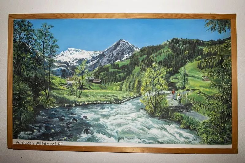 2 BALCONIES,1 TERRACE,VIEWS OF  WATERFALL, MOUNTAINS, RIVER,WENGEN,TRAINS,