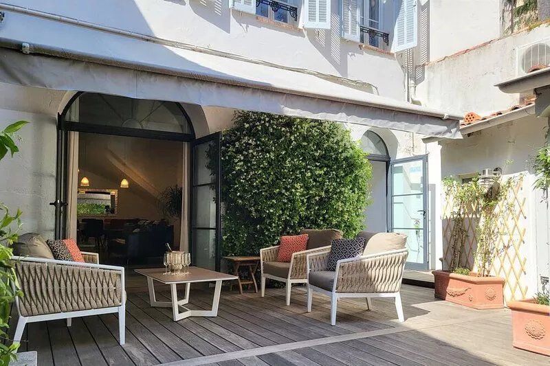 Large 4-star villa, 2 terraces, 100m from Palais des Festivals and beaches